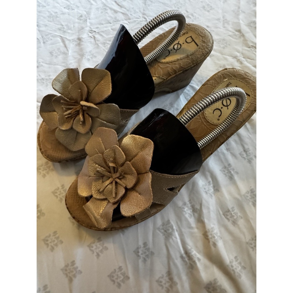 B.O.C. Born Gold Metallic Leather Wedge Cork Heel Slide Sandals EUC Sz 8 SB17